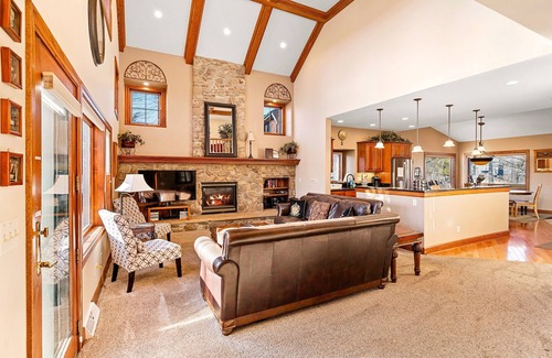 Clymer Condo | Peek'n Peak Clubhome: Guest Rated 10/10 with Spa & Pool