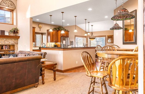 Clymer Condo | Peek'n Peak Clubhome: Guest Rated 10/10 with Spa & Pool