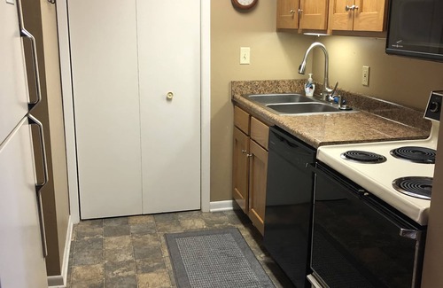 Clymer Condo | Experience Peek 'N Peak Ski & Golf Condo Near Lift 8
