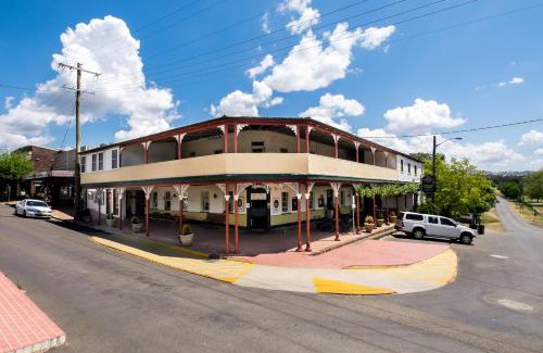 Nundle Hotel | Discover Peel Inn Hotel Nundle: Family-Friendly Retreat