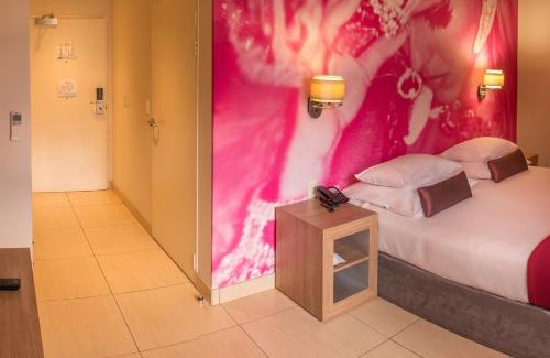 Klerksdorp Hotel | Discover Peermont Metcourt at Rio, Klerksdorp with Pool & More