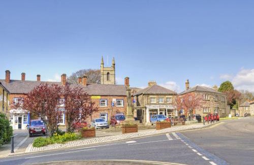 Belford House | Exceptional Peewit Cottage: Child-Friendly Retreat
