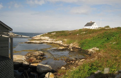 Peggy's Cove Cottage | Peggy´s Cove oceanfront Cottage ! FOR SALE !