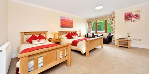 Nine Mile Burn Bed & Breakfast | Pet-Friendly Peggyslea Farm B&B: Rated 9.6/10 by Guests