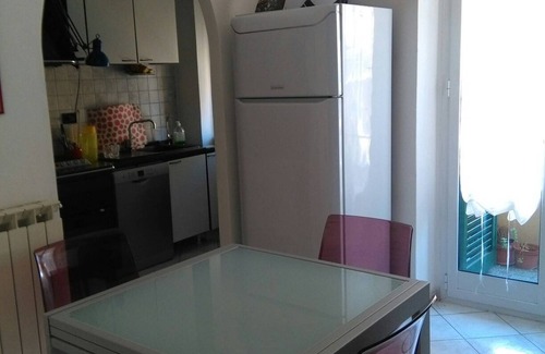 Pegli Apartment | Seaside Getaway at Pegli The Artist's House with Spa & Breakfast