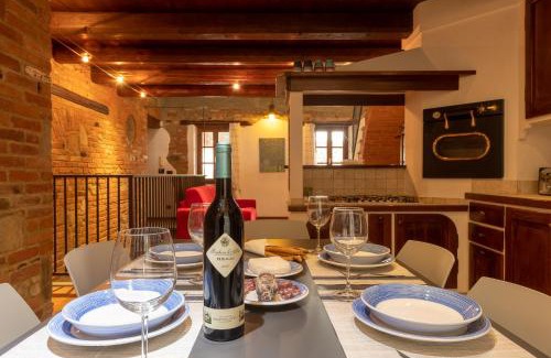 La Morra Apartment | Peiragal: 4-Star Hotel with Hot Tub & Family-Friendly Vibes