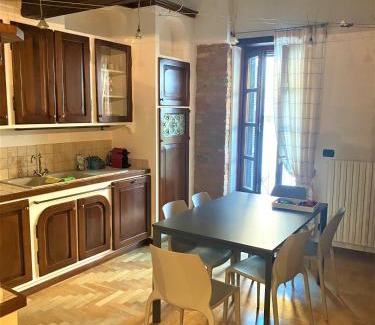 La Morra Apartment | Peiragal: 4-Star Hotel with Hot Tub & Family-Friendly Vibes