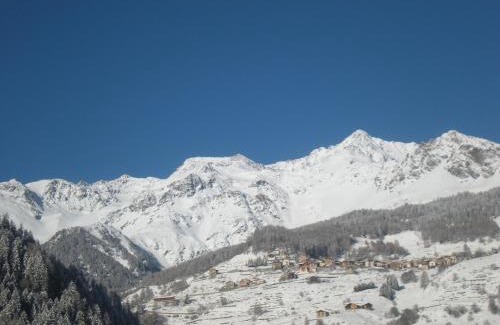 Cogolo Apartment | Pet-Friendly Pejo Appartamenti Pegolotti with High Guest Ratings