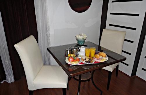 Aracatuba Hotel | Family-Friendly Pekin Palace Hotel with Wheelchair Access