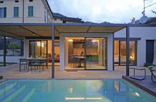 Villavetro Villa | Pelacà 1931: Small Villa with Oceanfront Minipool