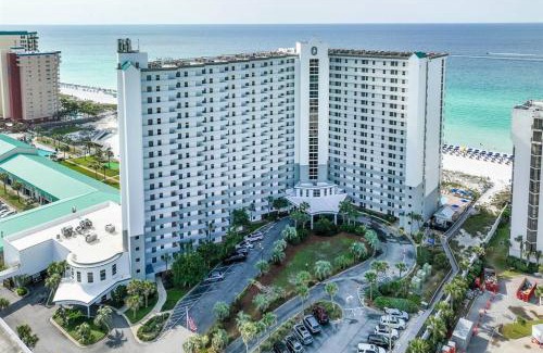 Destin Apartment | Experience Pelican Beach 209: Your Best Day Awaits!