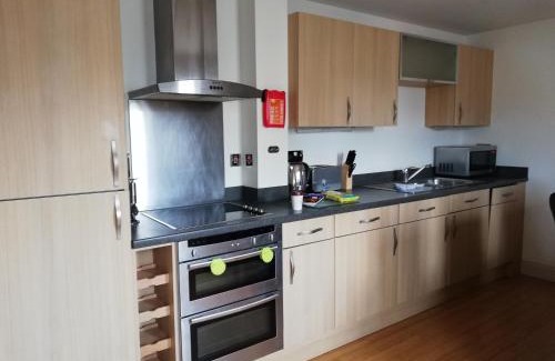 Newbury Apartment | Exclusive Pelican House: Contemporary Stay with Child-Friendly Amenities