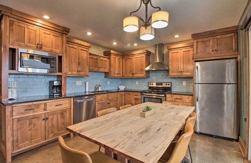 Breezy Point House | Lakefront Retreat: Relax by the Fire Pit & Enjoy Scenic Views