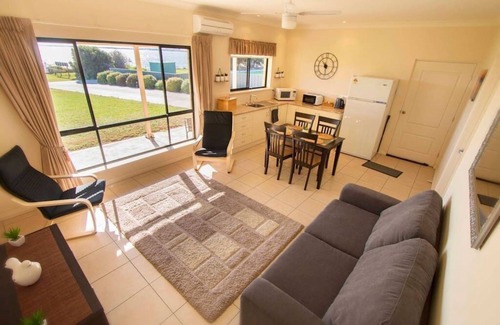 Bonney Apartment | Ocean-View Pelican Perch Retreat: Guest Rated 9.6/10