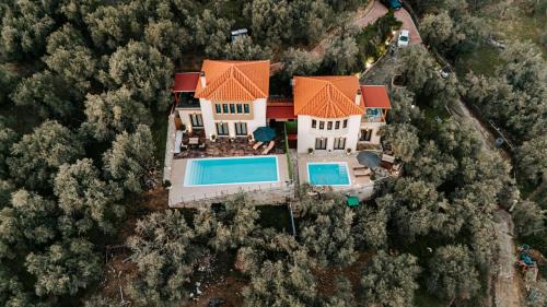 South Pelion Villa | Experience Oceanfront Bliss at PELIONBLUE VILLAs
