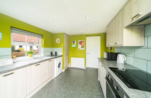 Cornhill on Tweed Cottage | Pelshaven Cottage – Ideal Retreat with Family-Friendly Amenities