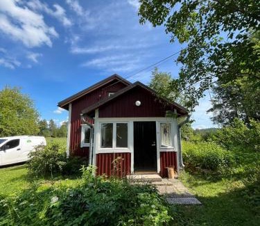 Salo Ski Chalet | Pet-Friendly Retreat at Peltosaaren Luomulammastila
