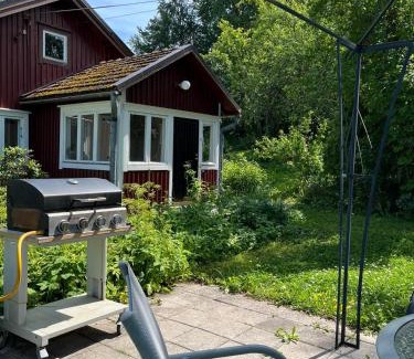 Salo Ski Chalet | Pet-Friendly Retreat at Peltosaaren Luomulammastila