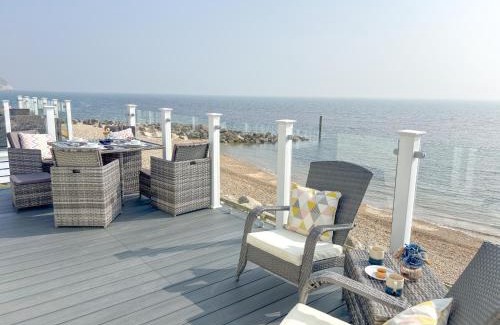 Holworth Resort | Dog-Friendly Pemberton Avon Pitch 30 Caravan Park Retreat