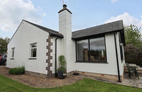 Cartmel House | Family-Friendly Pembroke: A 4-Star Destination Awaits