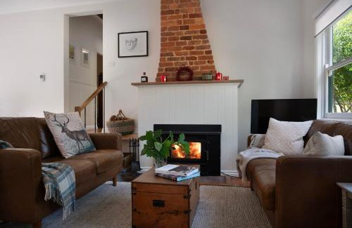 Daylesford House | Discover Pembroke: 4-Star, Pet-Friendly Family Retreat
