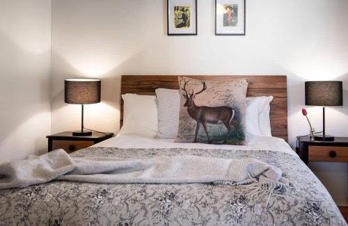 Daylesford House | Discover Pembroke: 4-Star, Pet-Friendly Family Retreat