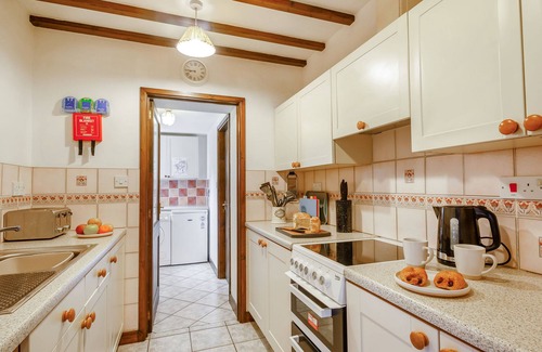 Aberdaron Cottage | Pet-Friendly Escape at PEN Y BONT in Beautiful Aberdaron