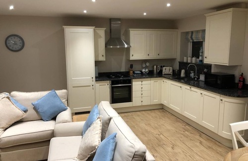 Prestatyn Cottage | PEN Y FFRITH LODGE, pet friendly, with a garden in Prestatyn