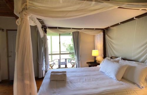 Mapleton Ski Chalet | Discover Pencil Creek Cottages: 4-Star Getaway with Breakfast