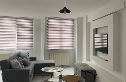 Pendik Apartment | Comfortable Stay at Pendik Çarşı Near SabihaGökçen