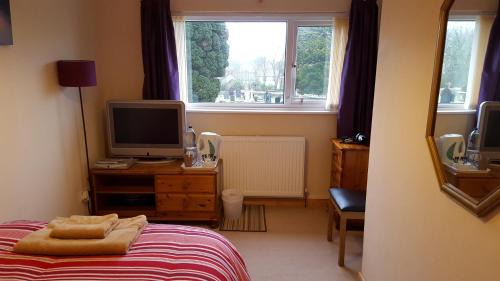 Pendine House | Top-Rated Pendine Sands Bed & Breakfast with Ocean Views