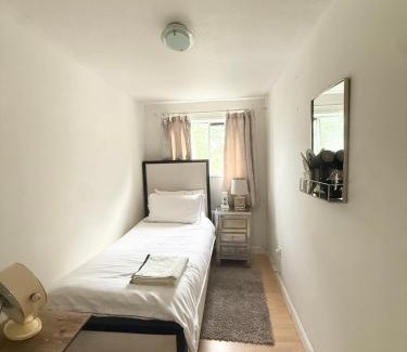 Peterborough House | Discover Pendleton Valley: Cozy Stay with Kitchen Access