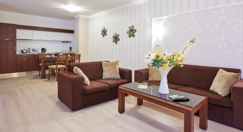 Pomorie Apartment | Elegant Penelopa Palace Apart Hotel & Spa with Ocean Views