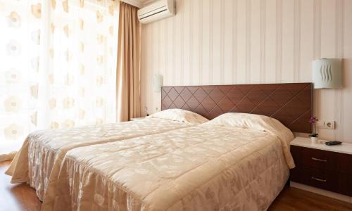 Pomorie Apartment | Elegant Penelopa Palace Apart Hotel & Spa with Ocean Views