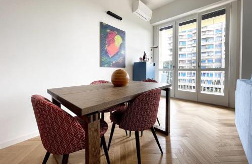 Tricolore Apartment | Cozy Penelope's Apartment: Family-Friendly Retreat
