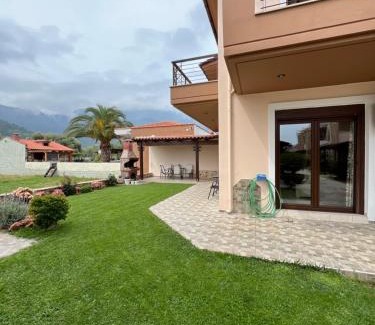 Skala Potamias House | Family-Friendly Getaway at Penelope's Maisonette, 9.5/10