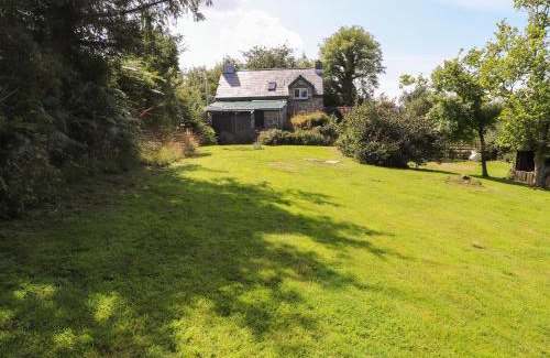 Newport House | Pet-Friendly Escape at Penfeidr Newydd - 4-Star Gem