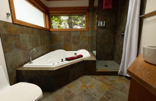 Sumatra Hotel | Top-Rated Penginapan Acha Acha: Pet-Friendly Retreat