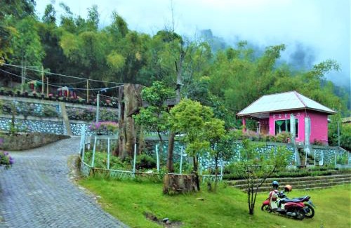 Berastagi House | Budget-Friendly Stay at Penginapan Puncak DP with Pool