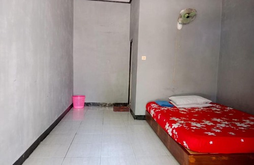 Java House | Family-Friendly Stay at Penginapan Purnama Karapyak