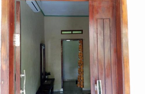 Krui House | Budget-Friendly Stay at Penginapan Sauqi for Families & Pets