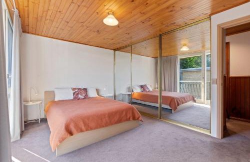 Merimbula Apartment | Explore Penguin Mews Merimbula: Pet-Friendly Retreat