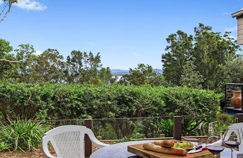 Culburra Beach Villa | Relax at Penguins Rest in Award-Winning Tilbury Cove