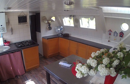 Wolfersdorf Boat Rental | Discover Péniche Nidd: Riverside B&B with Pool & Breakfast