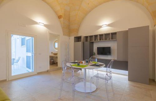 Carmiano House | Pet-Friendly Retreat at Peninsula Apartments Pietrabianca