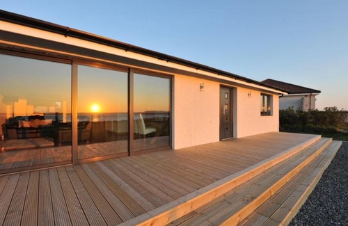 Isle of Lewis House | Family-Friendly Retreat at Peninsula Cottage - 4-Star Stay
