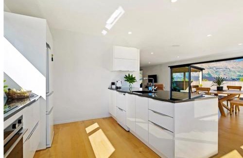 Wanaka House | Family-Friendly Peninsula Peaks - Ideal Wanaka Getaway