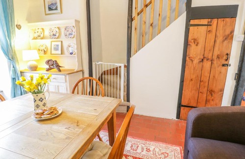 Bala House | Pet and Child Friendly Stay at Penllyn House - 4-Star Rating