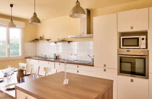 Penmarch House | Family-Friendly Getaway in Penmarc'h with Great Amenities
