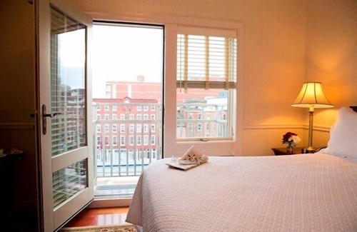 Old City Hotel | Experience Comfort at Penn's View Hotel - Rated 9.2/10